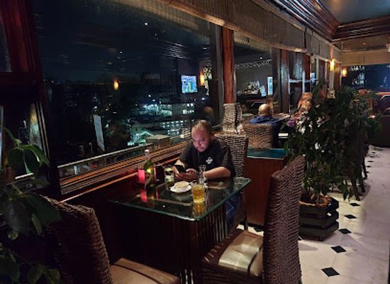 india/shillong/laban/bar/cloud-9-resto-lounge-bar