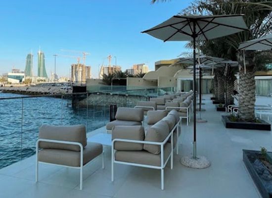 bahrain/central-region/bar/sea-banks-pool-bar
