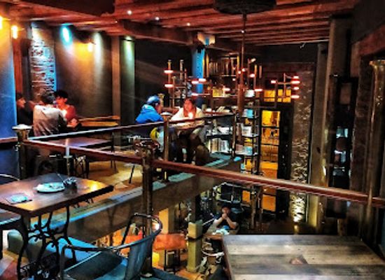 bolivia/la-paz/bar/hb-bronze-coffeebar