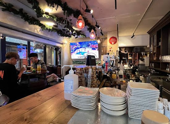 japan/okinawa/bar/howdy-garden-irishpub