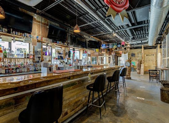 wisconsin/driftless-area/bar/the-driftless-axe-and-arcade