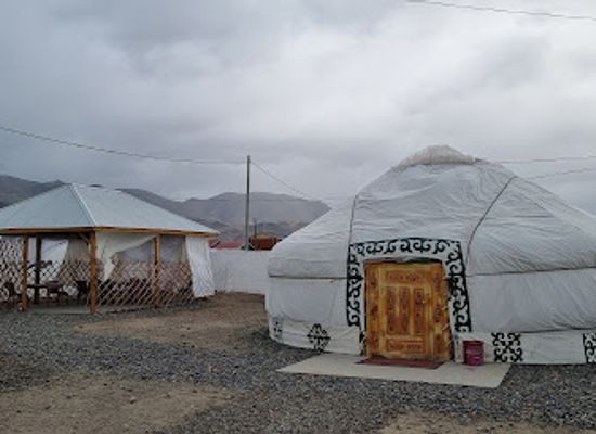 mongolia/altai-mountains/bar/88-tourist-camp