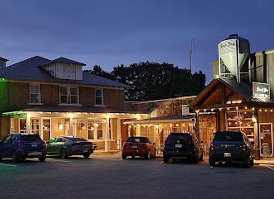 arkansas/southwest-arkansas/bar/feed-bin-cafe