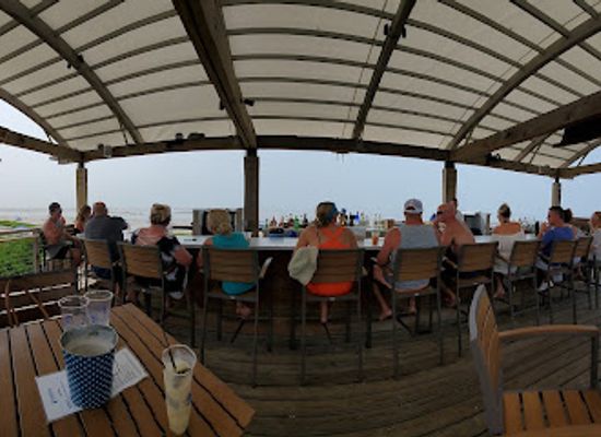 massachusetts/the-islands/bar/ocean-edge-beach-bar