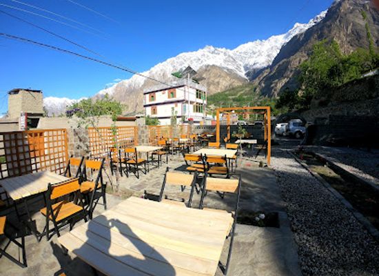 pakistan/karimabad/bar/rainbow-hotel-restaurant
