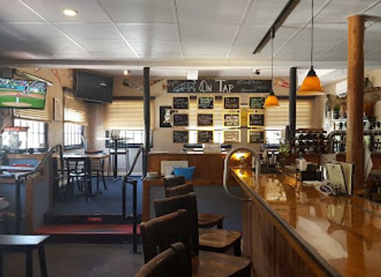 connecticut/middlesex-county/bar/the-blue-hound-cookery-tap-room