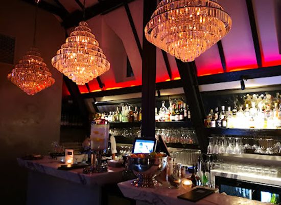 australia/adelaide/bar/hennessy-rooftop-bar