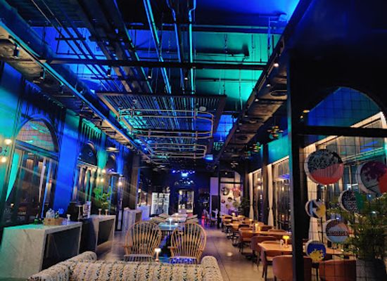 cambodia/kampong-speu/bar/hemisphere-sky-bar