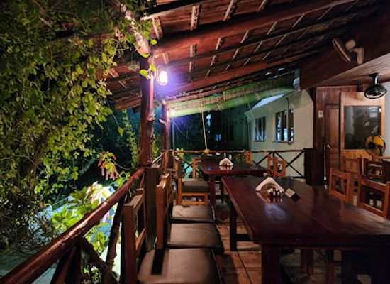india/andaman-islands/bar/drifters-lounge-bar