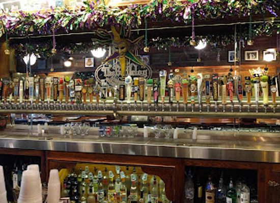 louisiana/new-orleans/garden-district/bar/the-bulldog-uptown