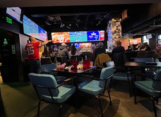 nebraska/omaha/blackstone-district/bar/first-round