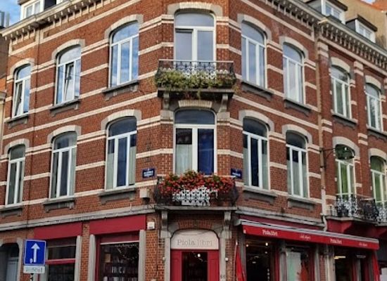 belgium/brussels-capital-region/bar/piola-libri