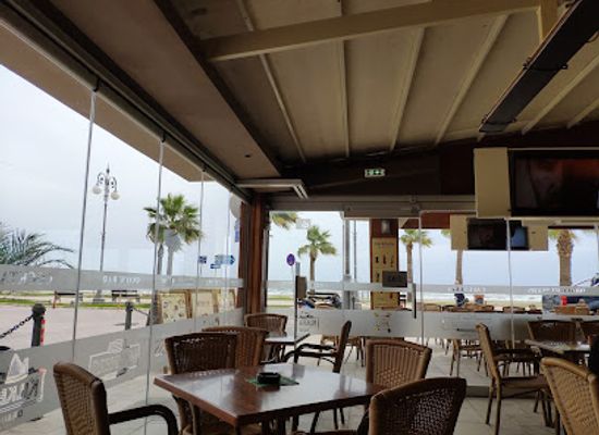 cyprus/larnaca/bar/the-meeting-pub