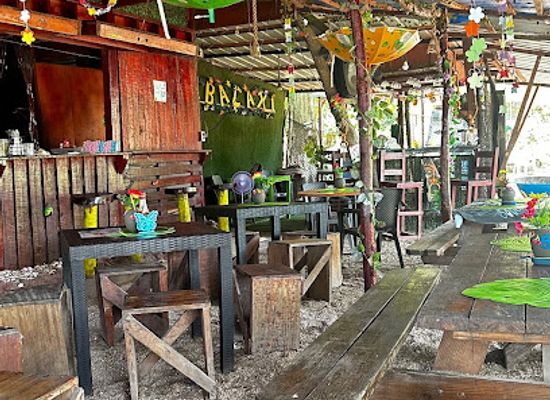 panama/taboga-island/bar/abacaxi