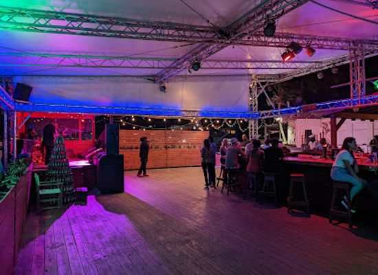 sint-maarten/sint-peters/bar/soggy-dollar-bar