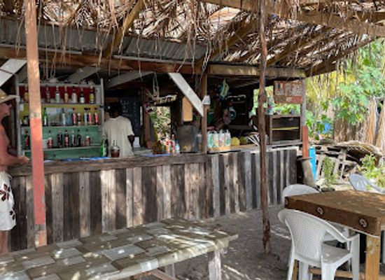 dominica/layou-river/bar/bar-la-plage