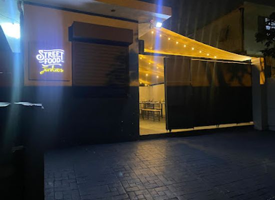 mauritius/moka/bar/street-food-junkies