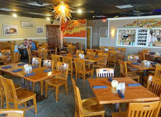 virginia/chincoteague-island/bar/bill-s-prime-seafood-steaks