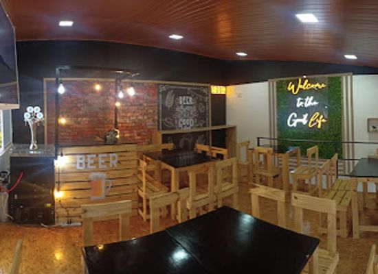 ecuador/zamora-chinchipe-region/bar/el-teatro