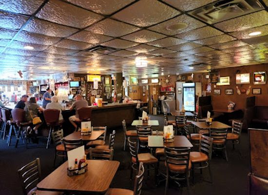 iowa/des-moines/downtown-des-moines/bar/the-high-life-lounge