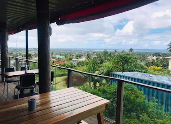 fiji/kadavu/bar/the-hideout-restaurant-and-bar