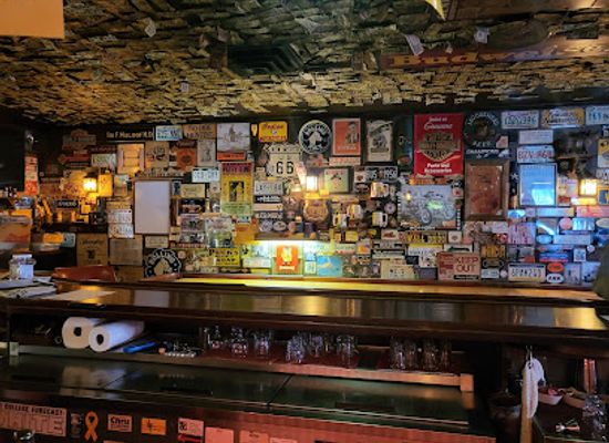 pennsylvania/pennsylvania-dutch-country/bar/vic-s-wayside-inn