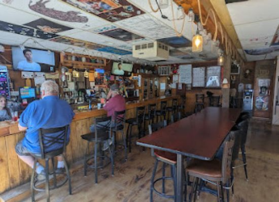 wyoming/uinta-county/bar/cowboy-bar