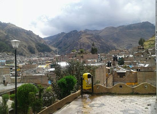 peru/huancavelica/bar/yin-yan