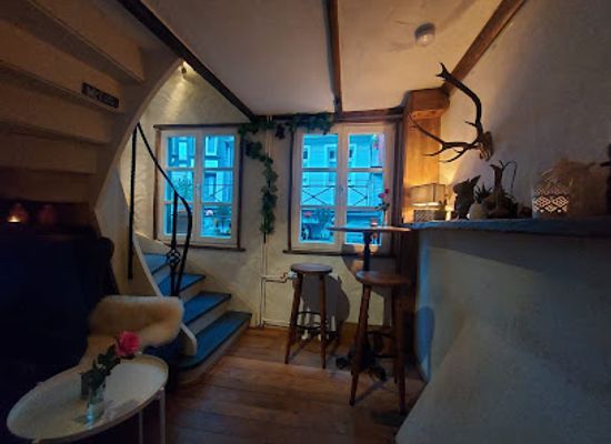 germany/monschau/bar/weinwohnzimmer-vine-en-rose