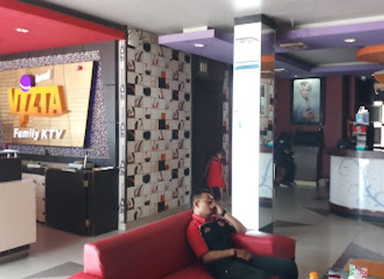 indonesia/gorontalo/bar/inul-vizta