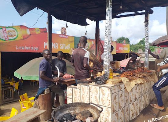cameroon/edea/bar/carrefour-beaucoup-de-bars