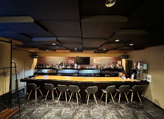 japan/hida/bar/bar-hangout