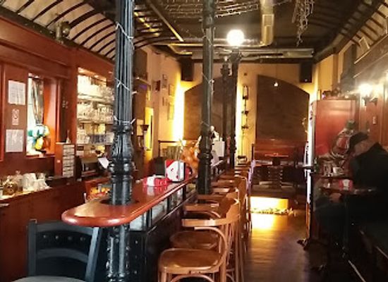 slovenia/lower-carniola/bar/wagon-pub