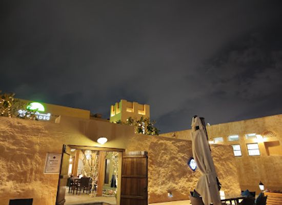 qatar/al-wakra-beach/bar/emshoot