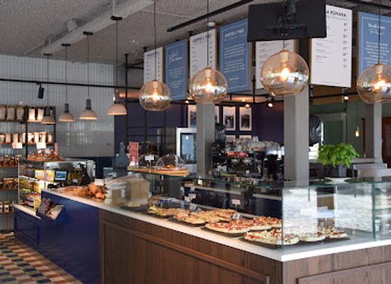 netherlands/noordoostpolder/bar/jitha-s-deli