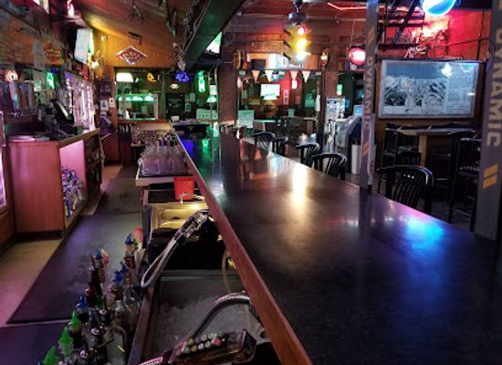 montana/gallatin-canyon/bar/the-molly-brown-bar