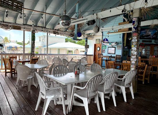the-bahamas/abaco-islands/bar/snappas-bar-and-grill