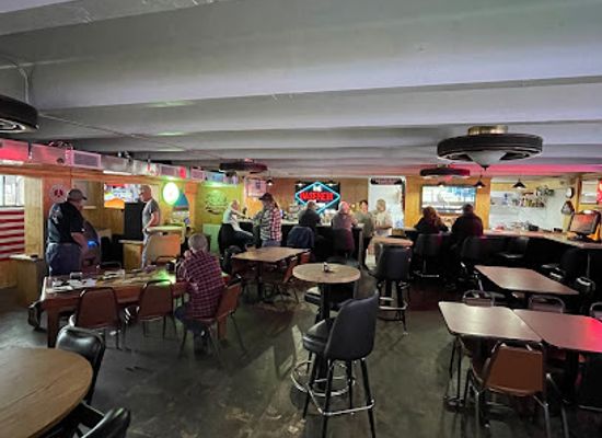 tennessee/southern-middle-tennessee/bar/bret-s-basement-lounge