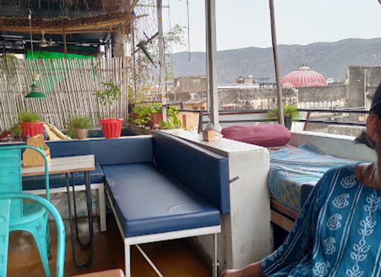 india/pushkar/bar/u-turn-roof-top-restaurant