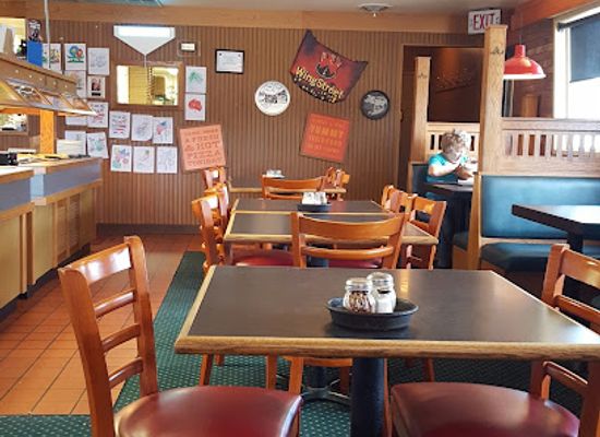 south-dakota/black-hills/bar/pizza-hut