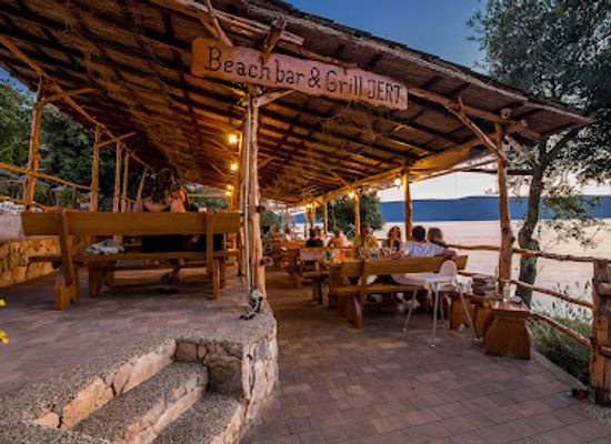 croatia/kvarner/bar/beach-bar-grill-jert