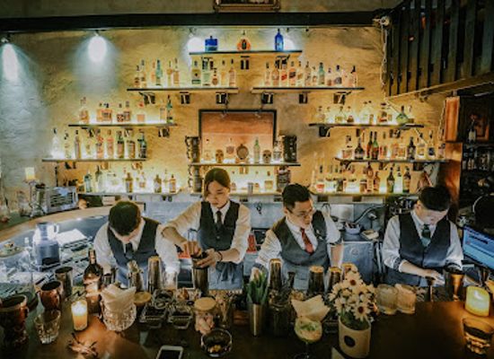 vietnam/ho-chi-minh-city/district-1/bar/the-iron-bank-cocktail-vault