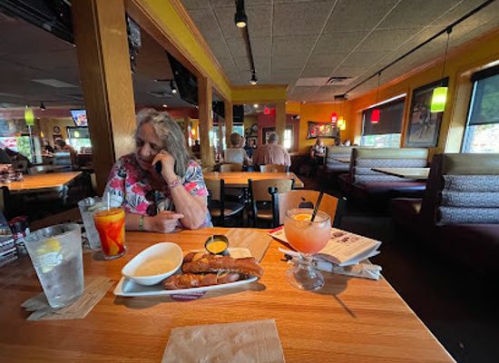 west-virginia/martinsburg/bar/applebee-s-grill-bar