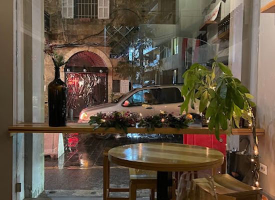 lebanon/bekaa/bar/vertical-33-wine-room