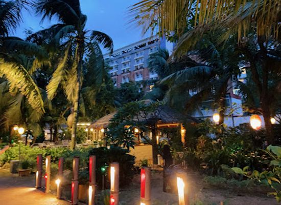 bangladesh/cox-s-bazar/marine-drive/bar/mermaid-cafe