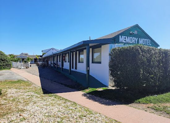 new-york/montauk/bar/memory-motel