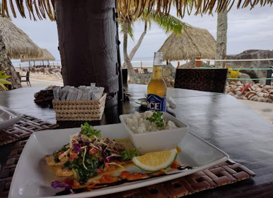 cook-islands/nikao/bar/restaurant-mal-s-bar