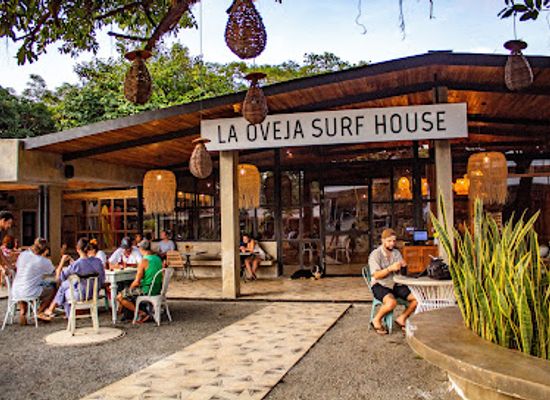 costa-rica/tamarindo/bar/la-oveja-surf-house