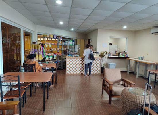 micronesia/pingelap-atoll/bar/pohnpei-international-airport