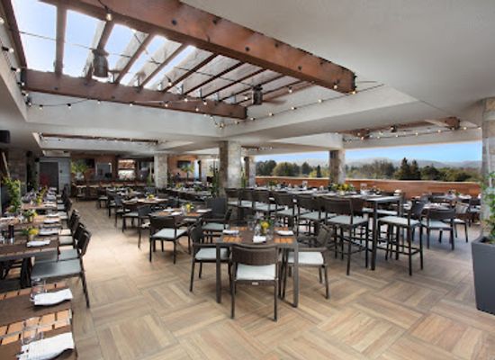 california/wine-country/bar/sky-vine-rooftop-bar